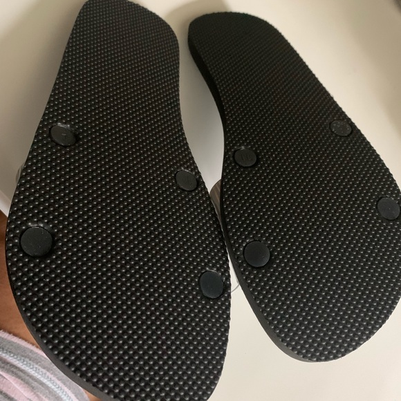Women’s Old Navy Fashion Slides 11 bundle deal - Picture 3 of 5